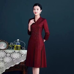 高档气质喜妈妈V领连衣裙钉珠小个子婚庆礼服裙喜婆婆婚宴敬酒服