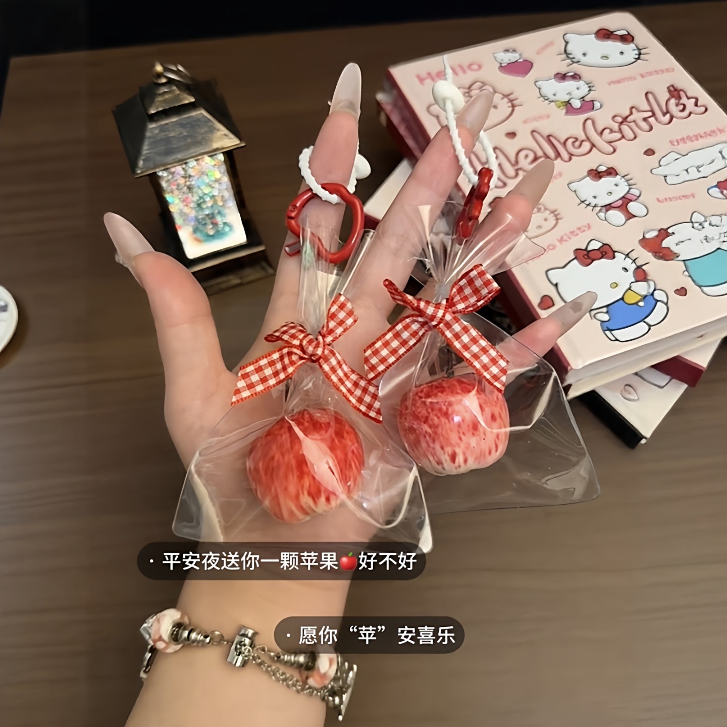 一袋苹果包包挂件仿真迷你青苹果学生书包装饰挂饰耶诞节小礼物图片