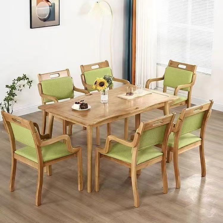 适老化餐桌椅养老院桌椅组合老年人休闲桌椅康养社区餐厅定制家具