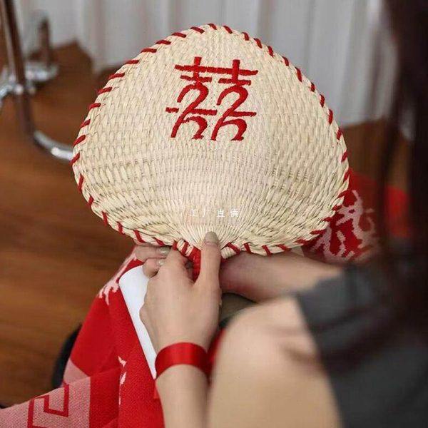 新娘晨袍拍照喜扇手摇扇芭蕉扇晨拍道具手拿蒲扇喜字绣字草编扇子,鲜花速递/花卉仿真/绿植园艺,鲜花拱门,淘宝优惠券,粉丝福利购,淘宝优惠卷