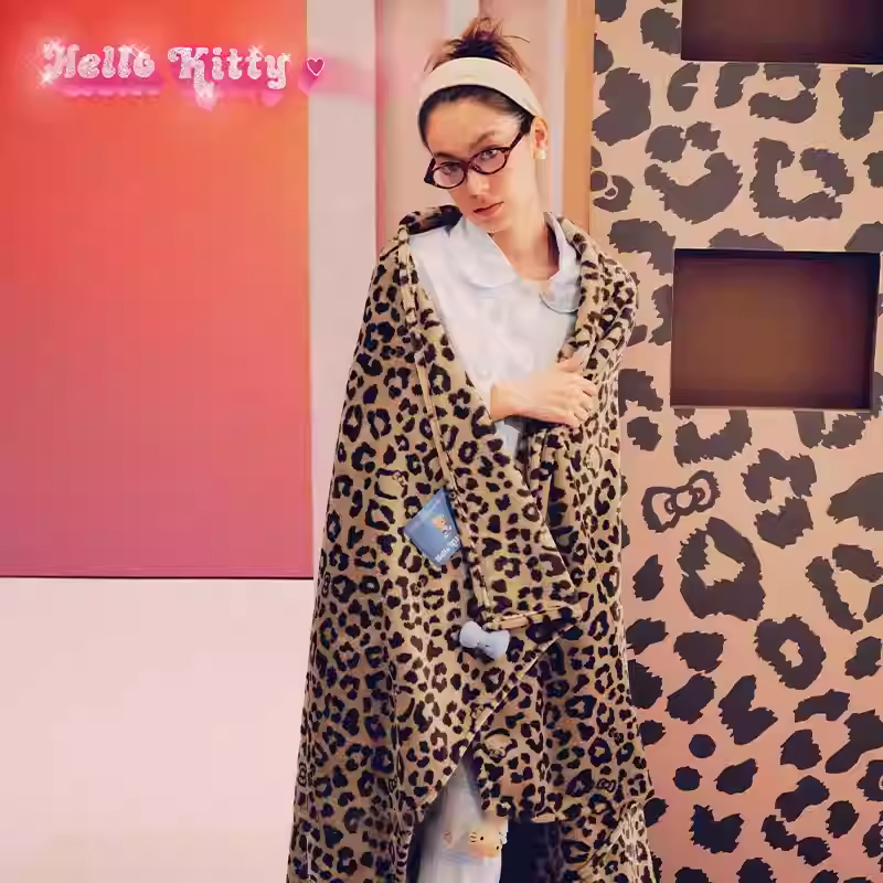 派家可爱卡通kt猫咪毛绒抱枕被子