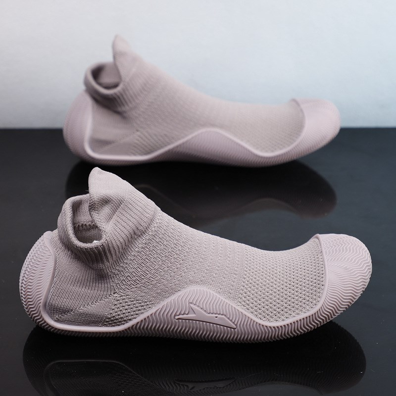 室内软底静音瑜伽普拉提鞋运动健身鞋运动防滑震女轻便不累脚在家