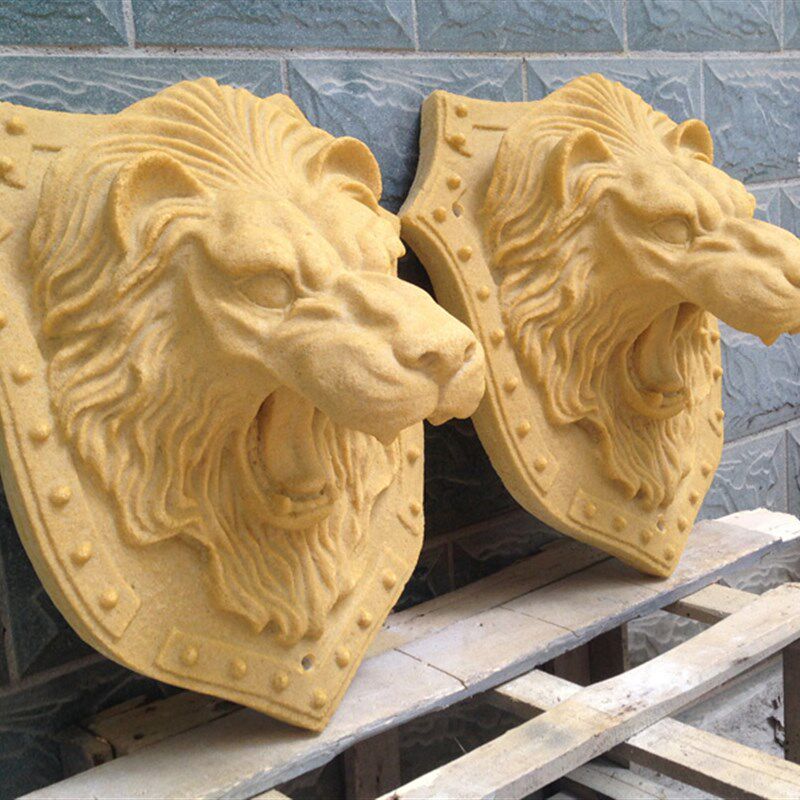 砂岩浮雕盾牌狮子头沙岩喷泉流水池庭院景观壁挂狮头喷口工厂直销