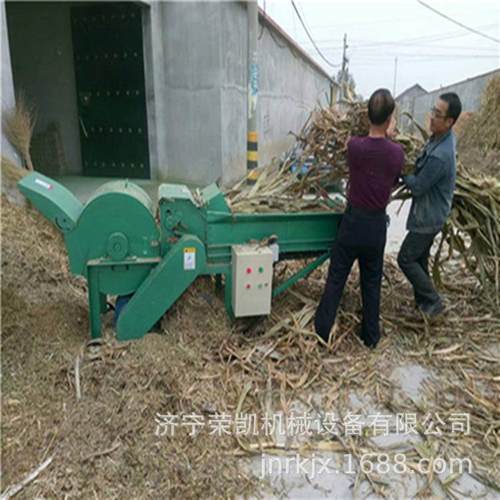 牛羊秸秆铡草机小型铡草揉丝机厂玉米秸秆粉碎揉丝机苜蓿粉草机