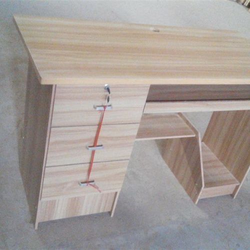 南宁书桌办公桌南宁电脑桌会议桌南宁大班桌广西 板材厚结实