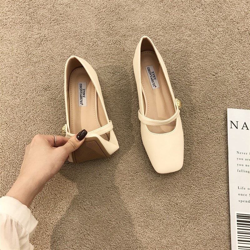 森系方头晚晚风文艺粗跟单鞋女2024春季仙女复古中跟通勤奶奶鞋女