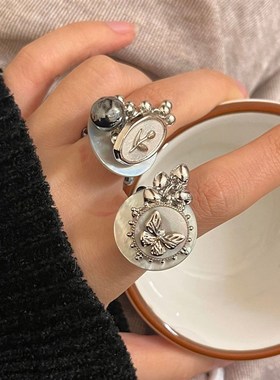 新中式古风纽扣贝壳手工串珠戒指女复古冷淡O风弹力绳可调指环戒