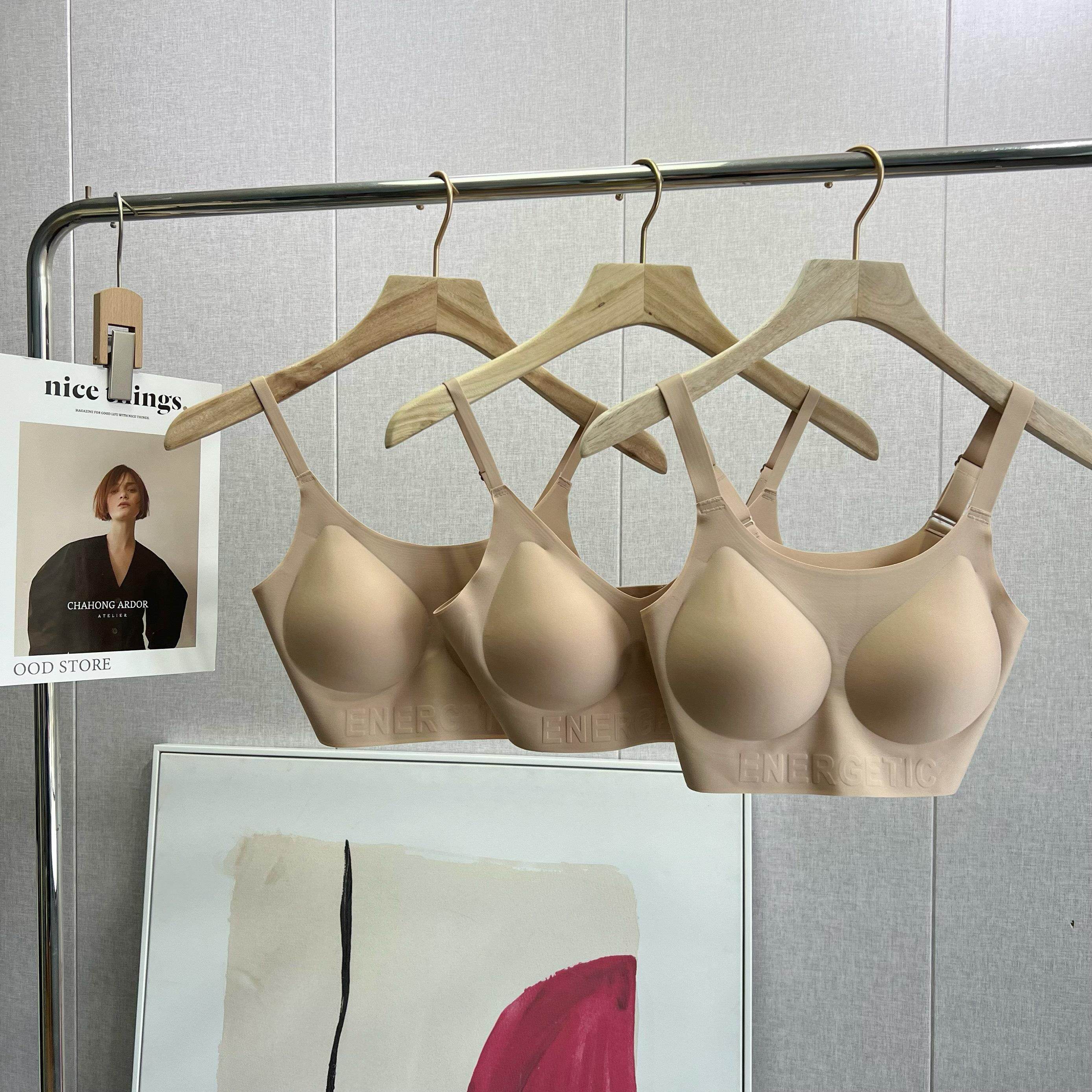 无痕粉底~液隐形内衣文胸女大小胸可穿美背肤色不透文胸背心