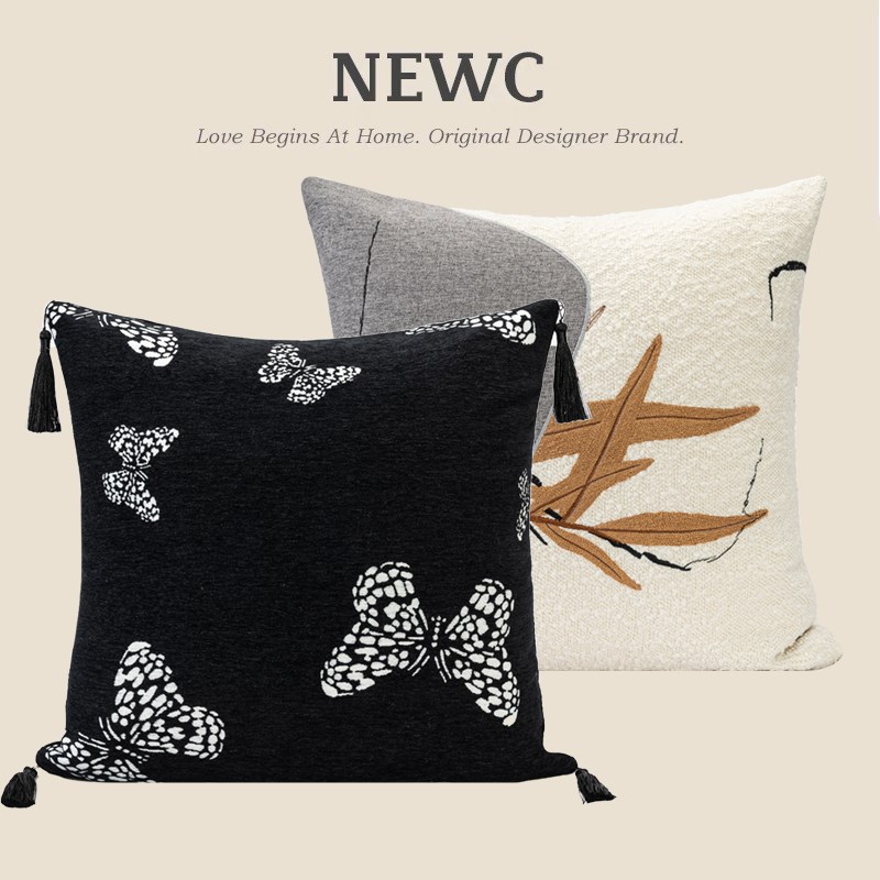 NEWC新宸优品 中古风刺绣抱枕高级感客厅沙发飘窗雪尼尔方形靠垫