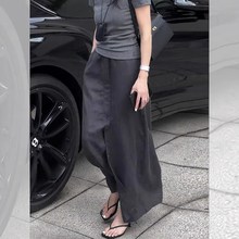 灰色亚麻半身裙女2025流行新款高腰宽松前开叉设计感时尚气质长裙