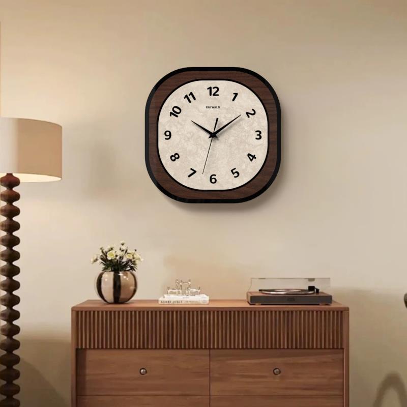 简约现代客厅挂钟家用挂墙法式钟表饭厅挂表装饰中古风静音时钟
