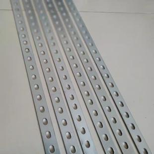 不锈钢板带孔铁条直条扁条加厚神器强力带孔扁条铁片改装角片