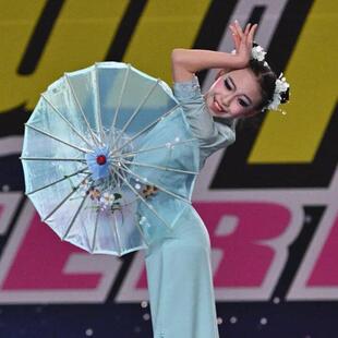 诗雨江南伞舞蹈道具伞古风儿童油纸伞小号古典舞蹈专用演出透明伞