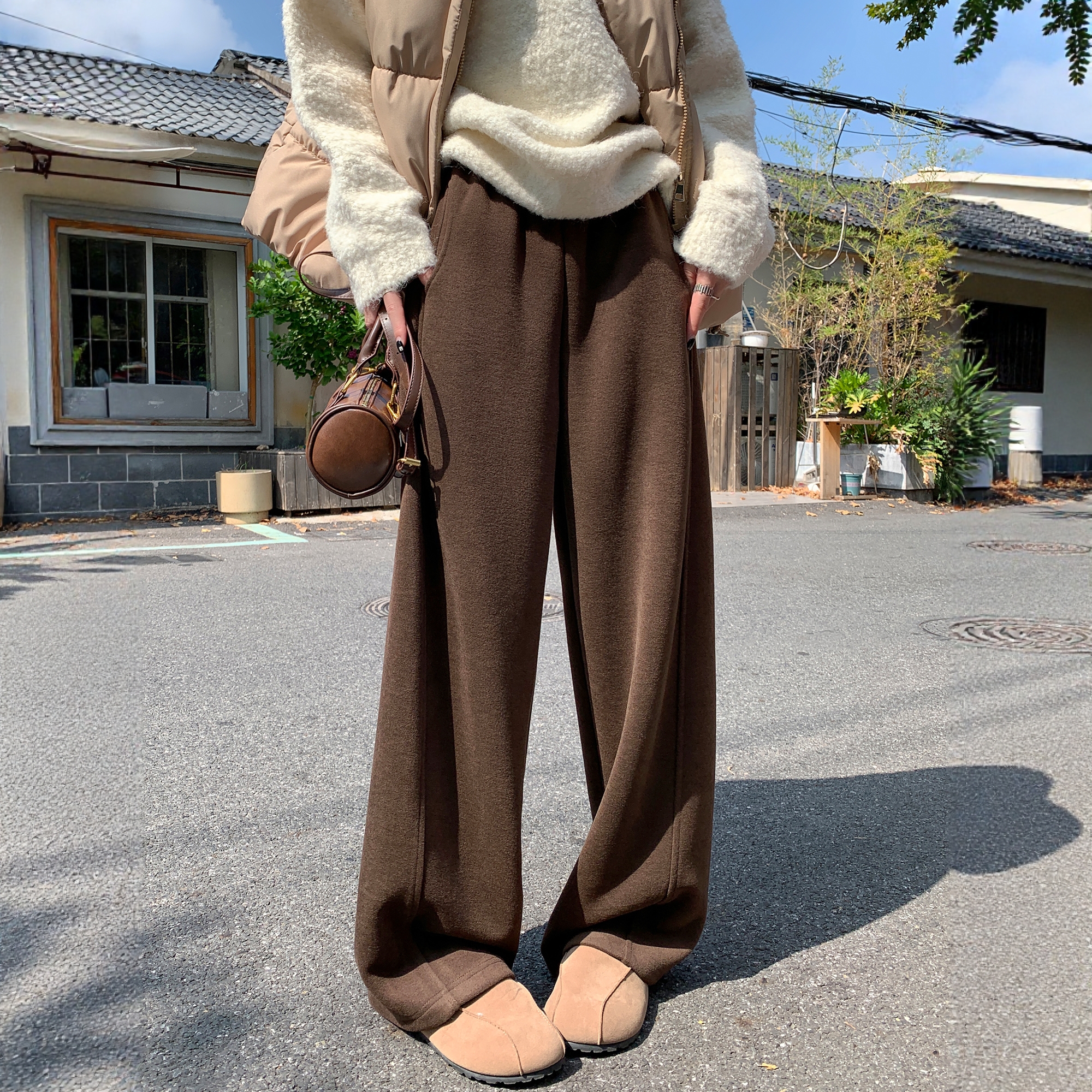 棕咖色羊毛阔腿裤女秋冬高腰宽松垂感美拉德加绒运动卫裤糯米裤