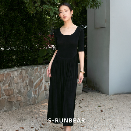 S-RUNBEAR时润贝而醋酸修身连衣裙收腰显瘿设计感褶皱针织长裙