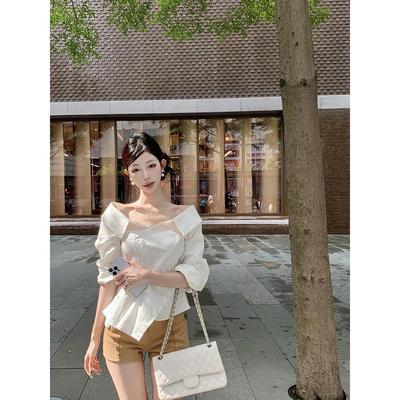 白色露肩长袖防晒衬衫女夏季不规则气质衬衣设计感修身短款小上衣