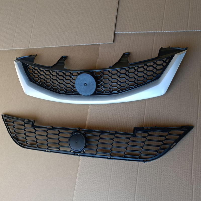 东方曼东方威斯曼迈迪i3电动汽车轿车前杠保险杠上中网下中网格栅