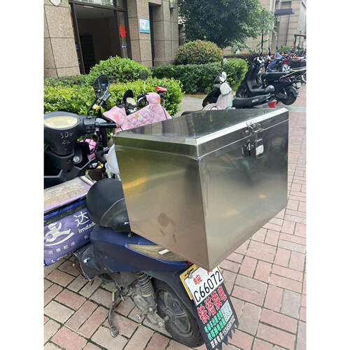 通用加厚摩托车不锈钢后备箱电动车尾箱工具箱储物箱外卖箱万能箱