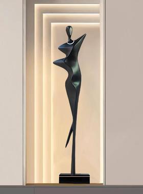 轻奢玄关柜摆件极简长条形艺术人物雕塑客厅酒店落地壁龛高级装饰