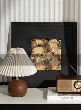 高级感样板间主卧床头柜装饰画意式软装组合饰品客厅飘窗茶几摆件