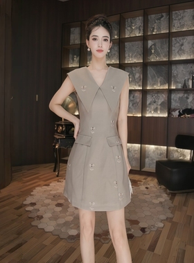 七爷定制 国内设计师品牌 显瘦气质重工连衣裙 15449