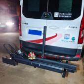 B型房车三方口拖车杠房车后挂式 大通V90 V100 机车背架托车架