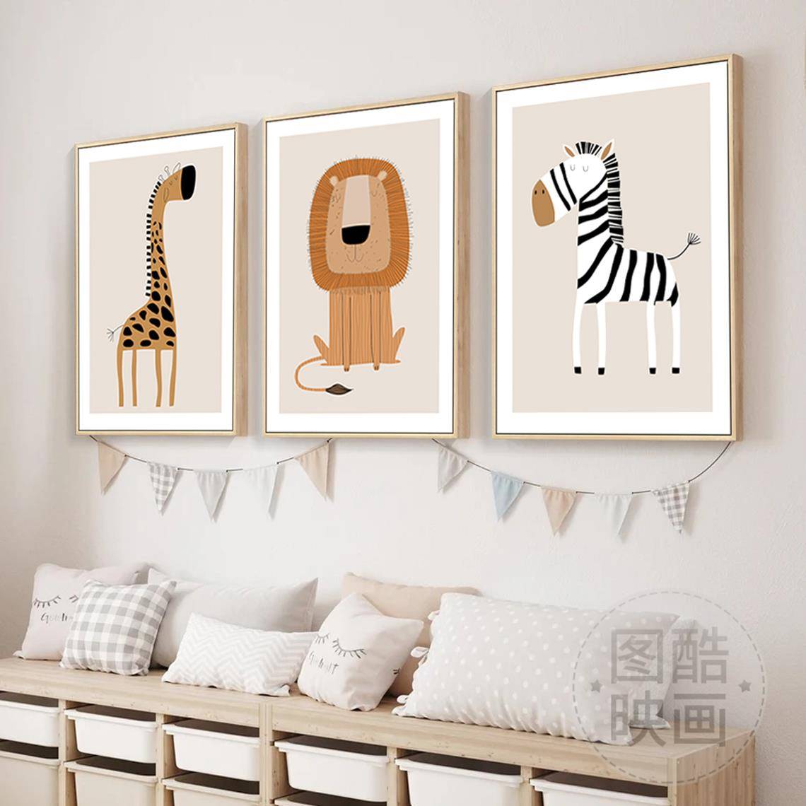 北欧儿童房装饰画 画男孩卧室背景墙画 画幼儿园教室动物壁画 画