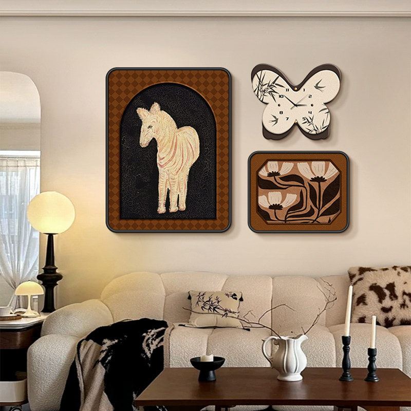 金钱豹法式寓意大气中古风钟表餐厅装饰画蝴蝶组合高级感客厅壁画