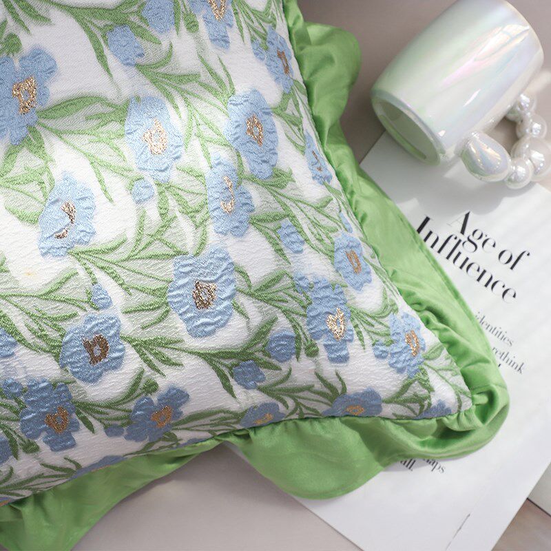 in蓝绿小花抱枕客厅沙发靠垫靠枕卧室床上抱枕含芯方枕