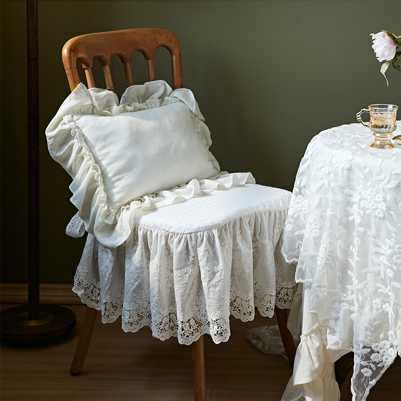 偏爱集法式抱枕家用沙发午睡靠枕床上头枕纯色荷叶边餐椅护腰垫子