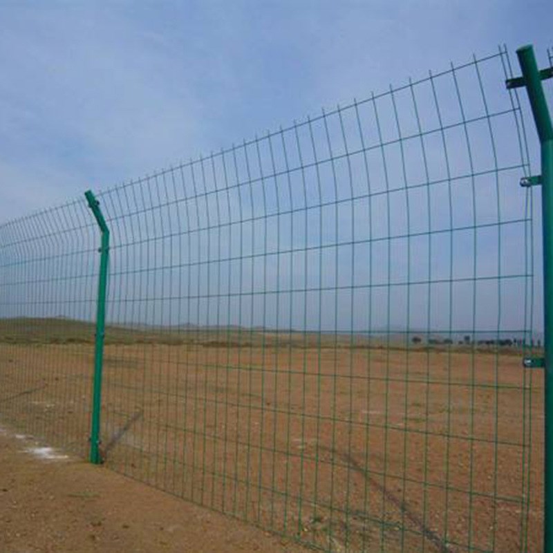 双边丝护栏网高速公路护栏网 包E塑铁丝网圈地养殖双边丝围栏