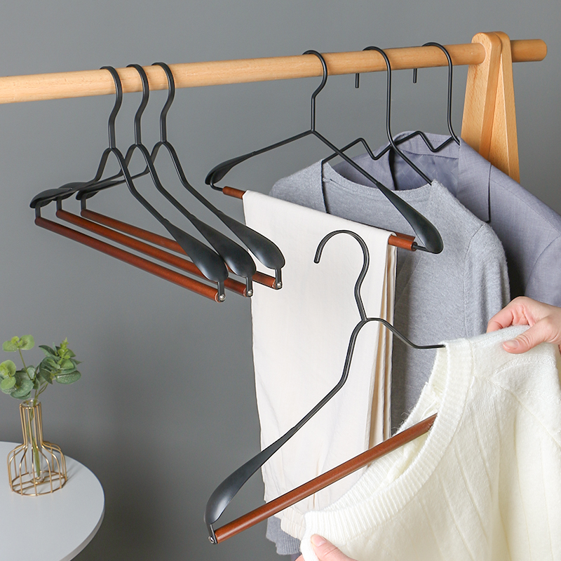 烤漆衣架金属铁艺宽肩衣架阳台晾晒家用衣橱高端西服大衣无痕挂架