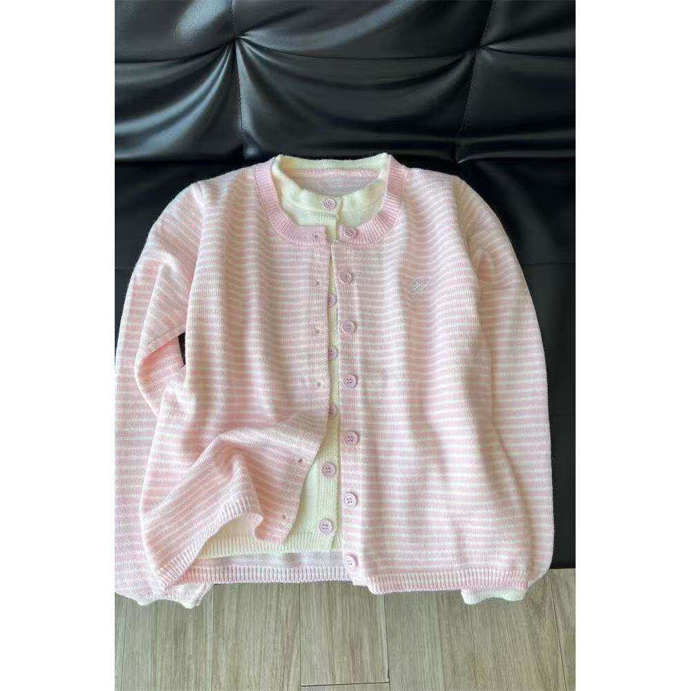 韩系甜美风假两件粉色条纹针织开衫毛衣女春季新款洋气减龄针织衫