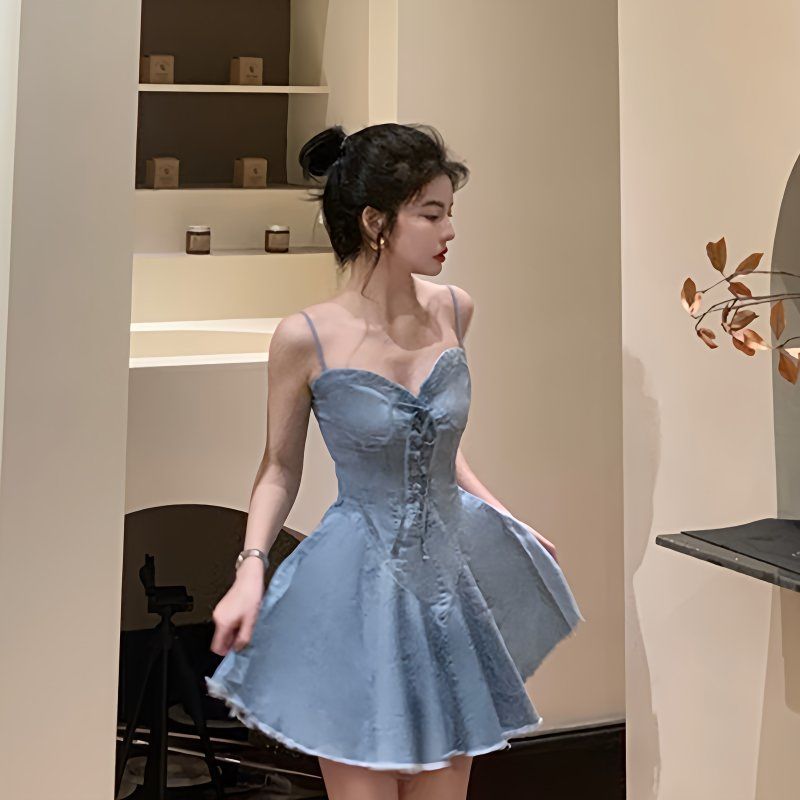 夏季甜酷辣妹牛仔吊带束腰连衣裙小妈裙纯欲风修身复古小个子短裙