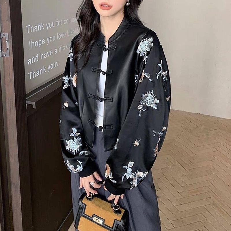 新中式2025新款春高级感拼接袖气质女短款仿真绵羊皮国潮盘扣皮衣