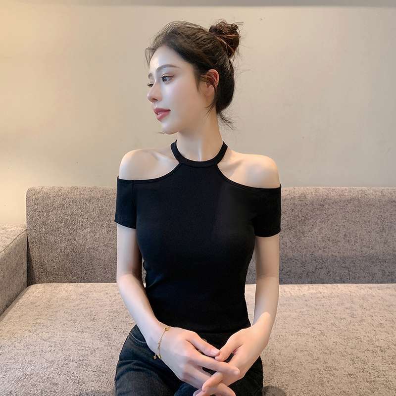 白色短袖恤女夏季露肩2026新款修身设计感小众网红紧身挂脖上衣
