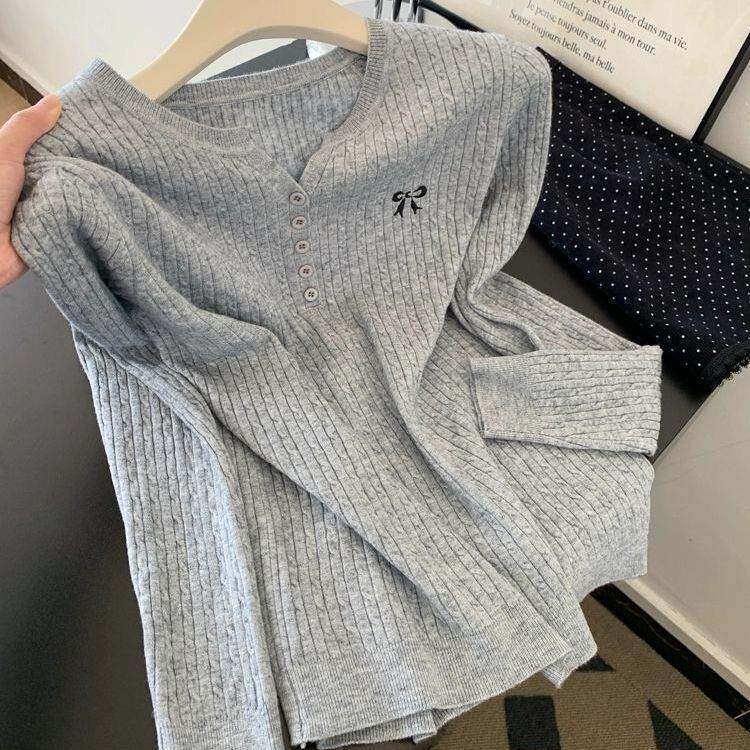 蝴蝶结灰色刺绣领长袖毛衣女士慵懒风高级感春秋薄款针织衫上衣