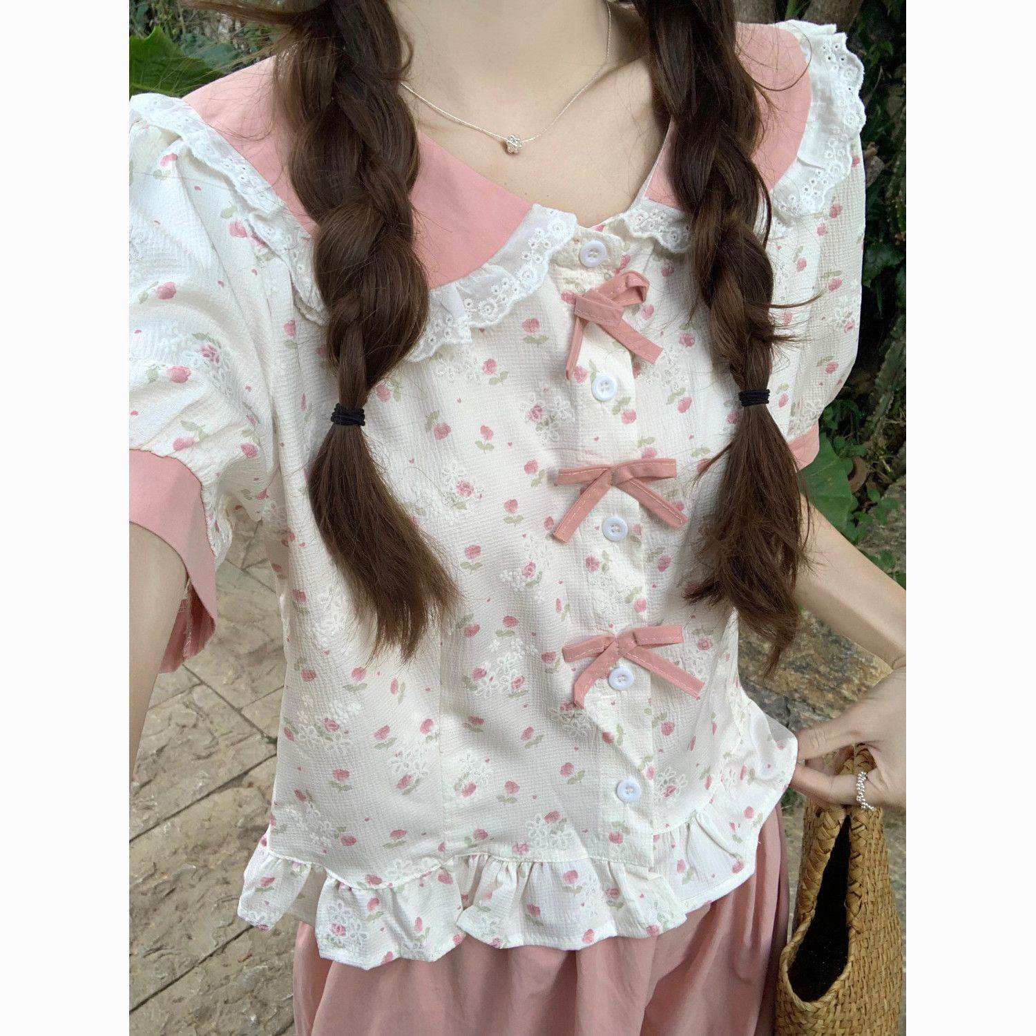 娃娃领碎花上衣女夏季多巴胺法式蝴蝶结泡泡袖短袖衬衫两件套套装