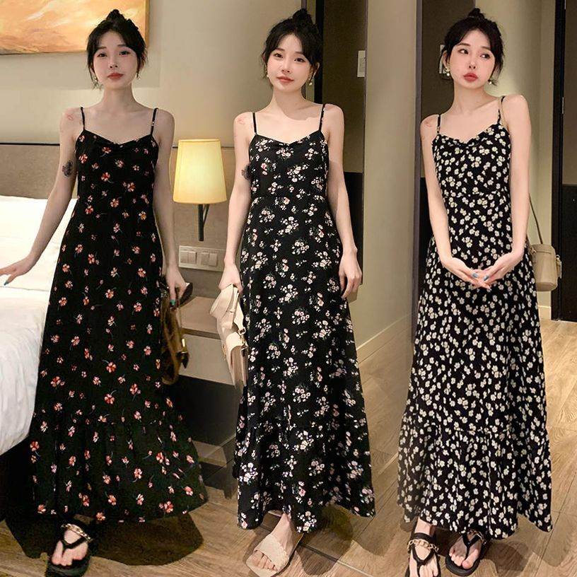 大码碎花吊带裙女连衣裙夏季法式复古领显瘦大摆气质垂感长裙子