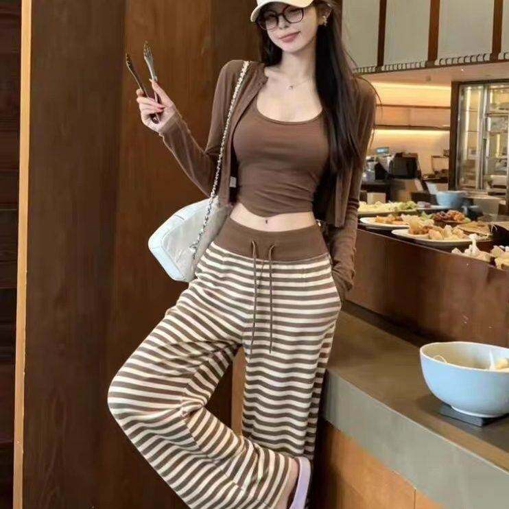 2026超火初秋巨好看的穿搭一整套开衫吊带休闲条纹阔腿裤三件套装