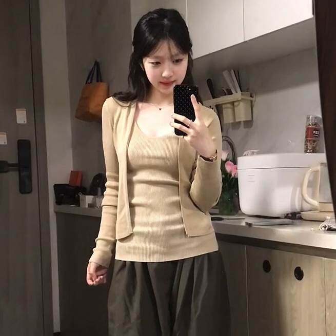 早秋韩系巨好看一整套穿搭开衫外套修身显瘦针织吊带背心上衣女