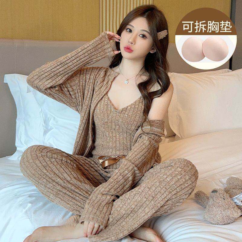 高级感休闲睡衣女款2026新款春款吊带三件套春春季甜美家居服套装