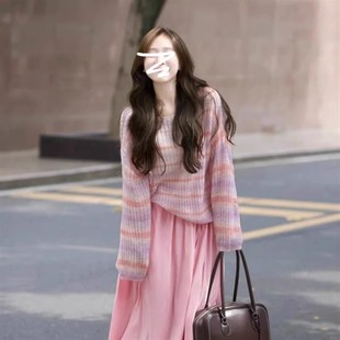 绝美温柔风粉色针织连衣裙子女春秋季装2025新款一整套小个子穿搭