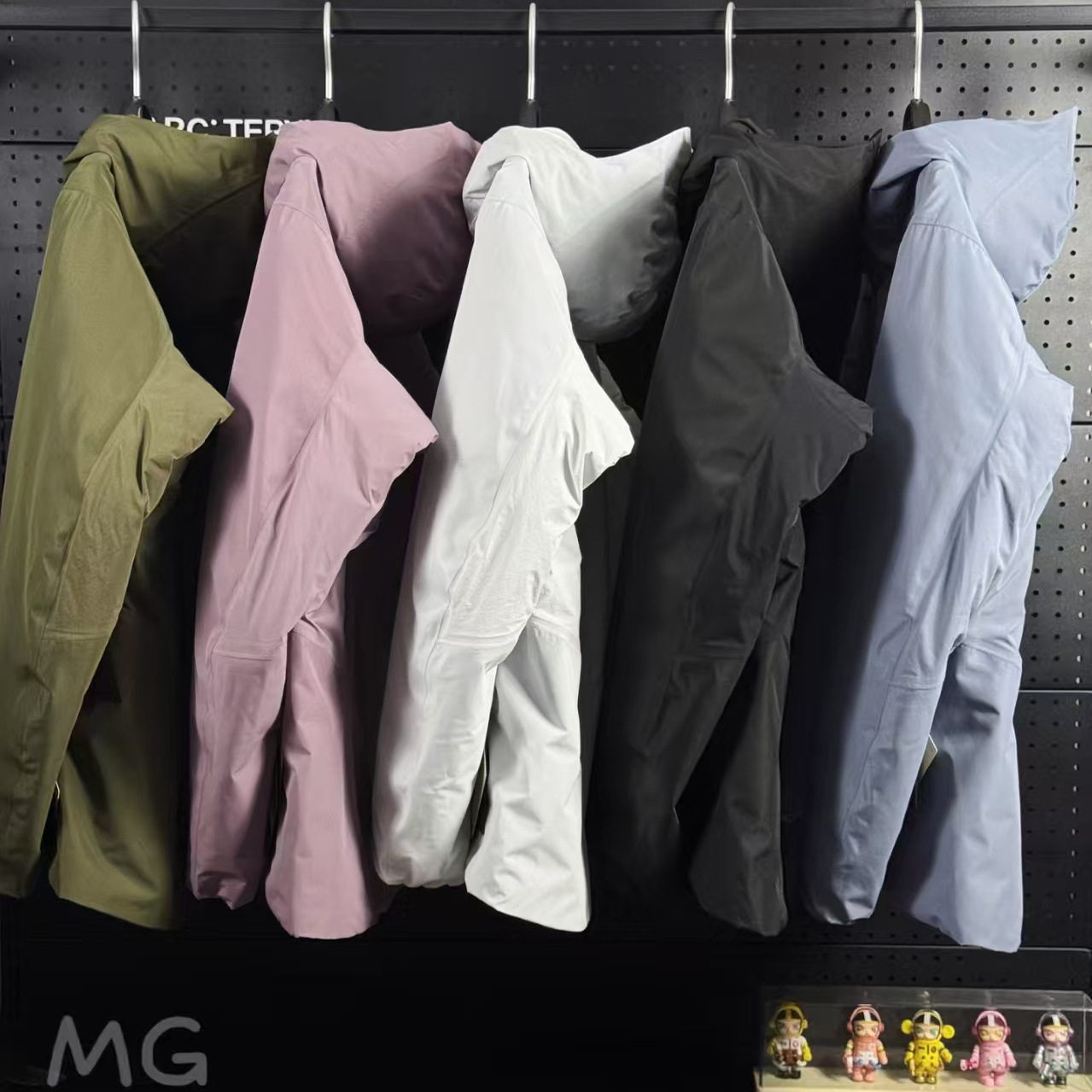 三防户外冲锋衣羽绒服女款冬季2025新款登山服外套