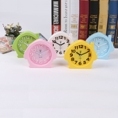 儿童卧室可爱创意个性 学生静音卡通电子台钟闹表 懒人床头小闹钟