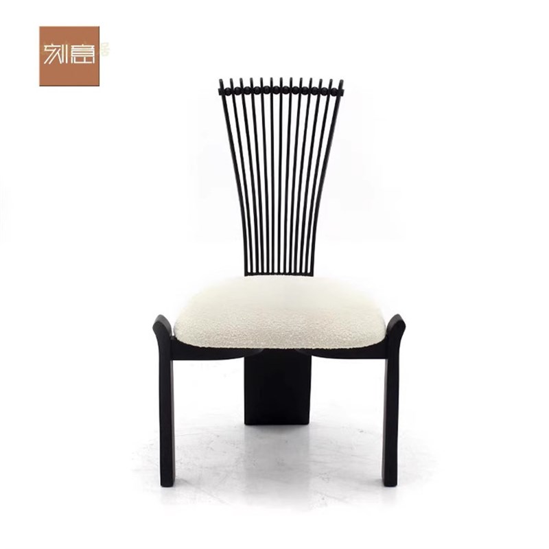 设计师复古书桌椅中古实木餐椅家用创意猎豹椅休闲椅靠背椅子妆凳