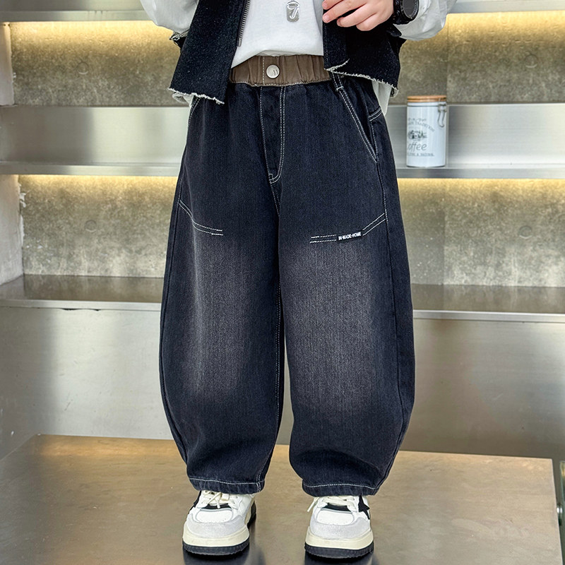潮童轻奢男童牛仔裤春秋季2026新款痞帅儿童秋装宝宝休闲弯刀长裤