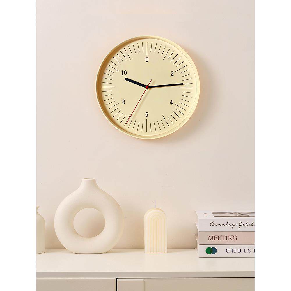 Epeiushome圆形挂钟斯堪的纳维亚现代简单无声时钟客厅卧室奶油风