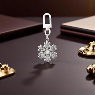 新款创意仿真雪花钥匙扣挂件学生个性趣味书包车钥匙挂件日常百搭