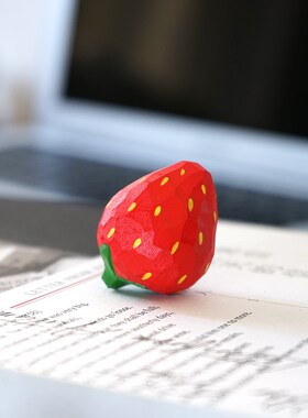 《可口小草莓》手工木雕小摆件可爱卡通趣味治愈系学生桌面装饰品